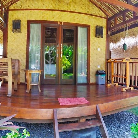 Aldi'S Bungalow Bed and Breakfast Kuta  Exterior foto